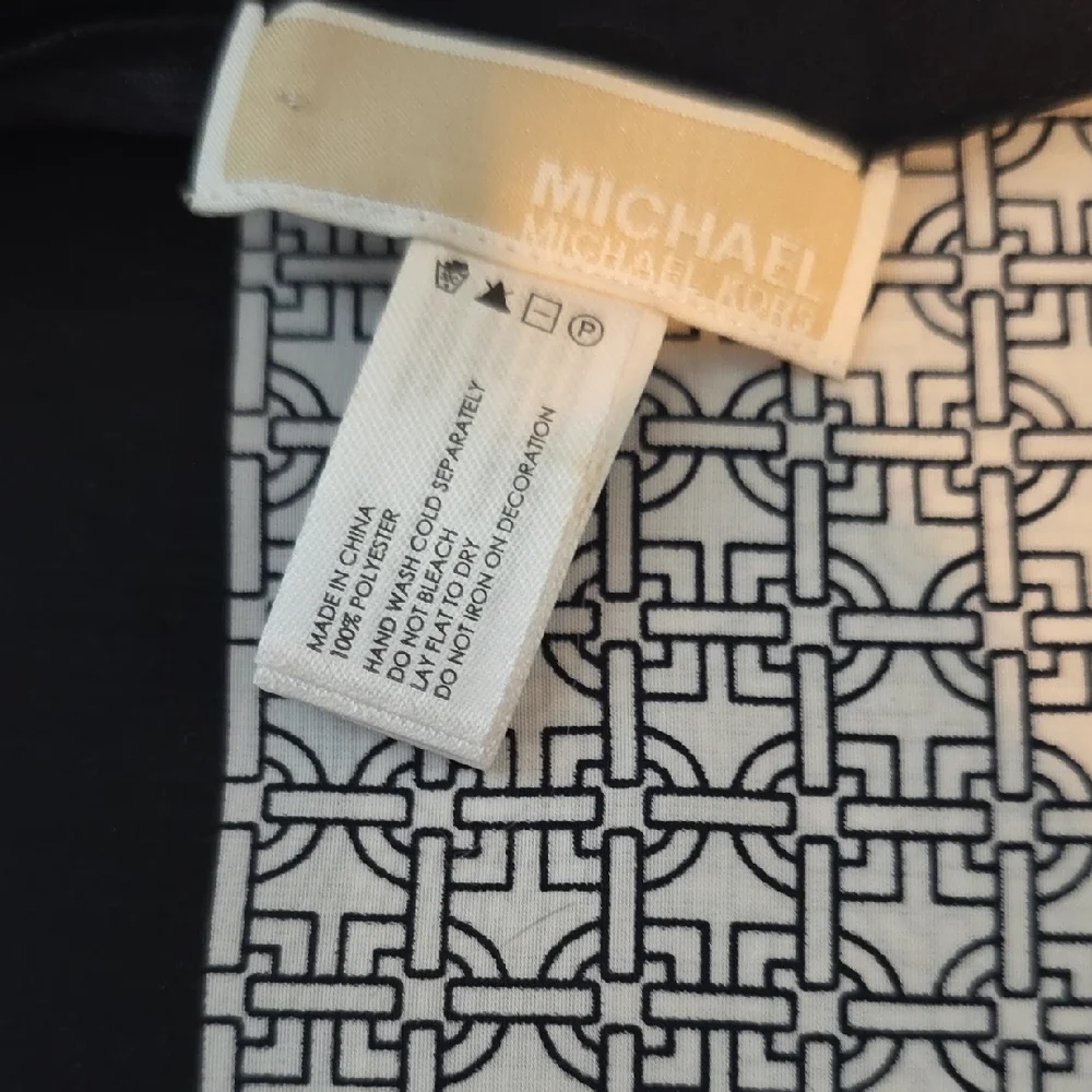 Michael Kors Rectangular Logo Scarf Black White Monogram Oblong Lightweight Wrap